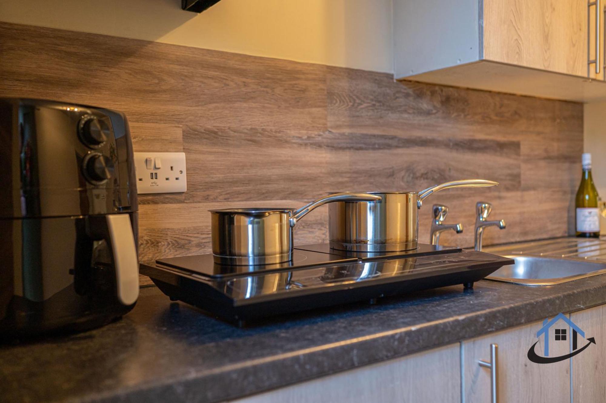 Stanwick Studio, Cosy Country Studio, Sleeps 4, Parking, Wifi Екстериор снимка
